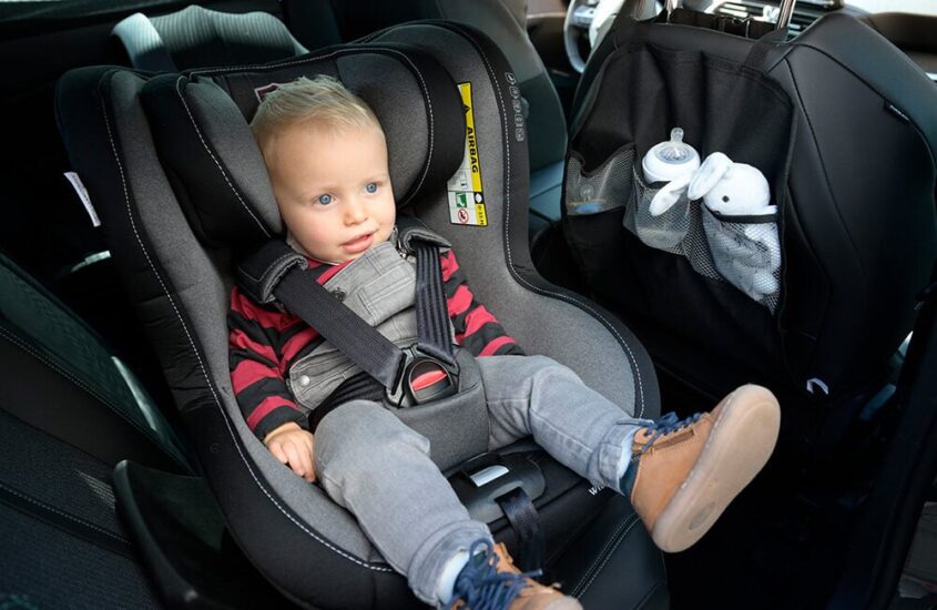 Qu'est-ce que la norme i-Size pour siège auto bébé ? - Aubert