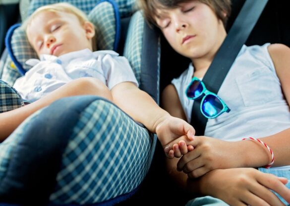 Comment endormir bébé en voiture ?