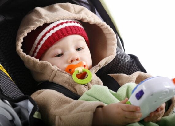 Bien habiller bébé pour le protéger du froid