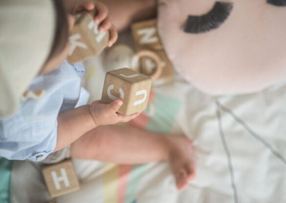 A quel âge mon bébé doit-il s'assoir ?