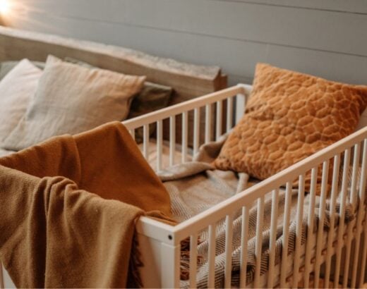 Quel berceau choisir pour le sommeil et la chambre de son bébé ?