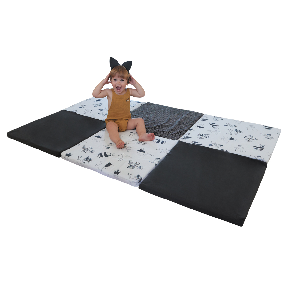 Tapis De Motricite Xl Noir Blanc De Candide Tapis D Eveil Aubert