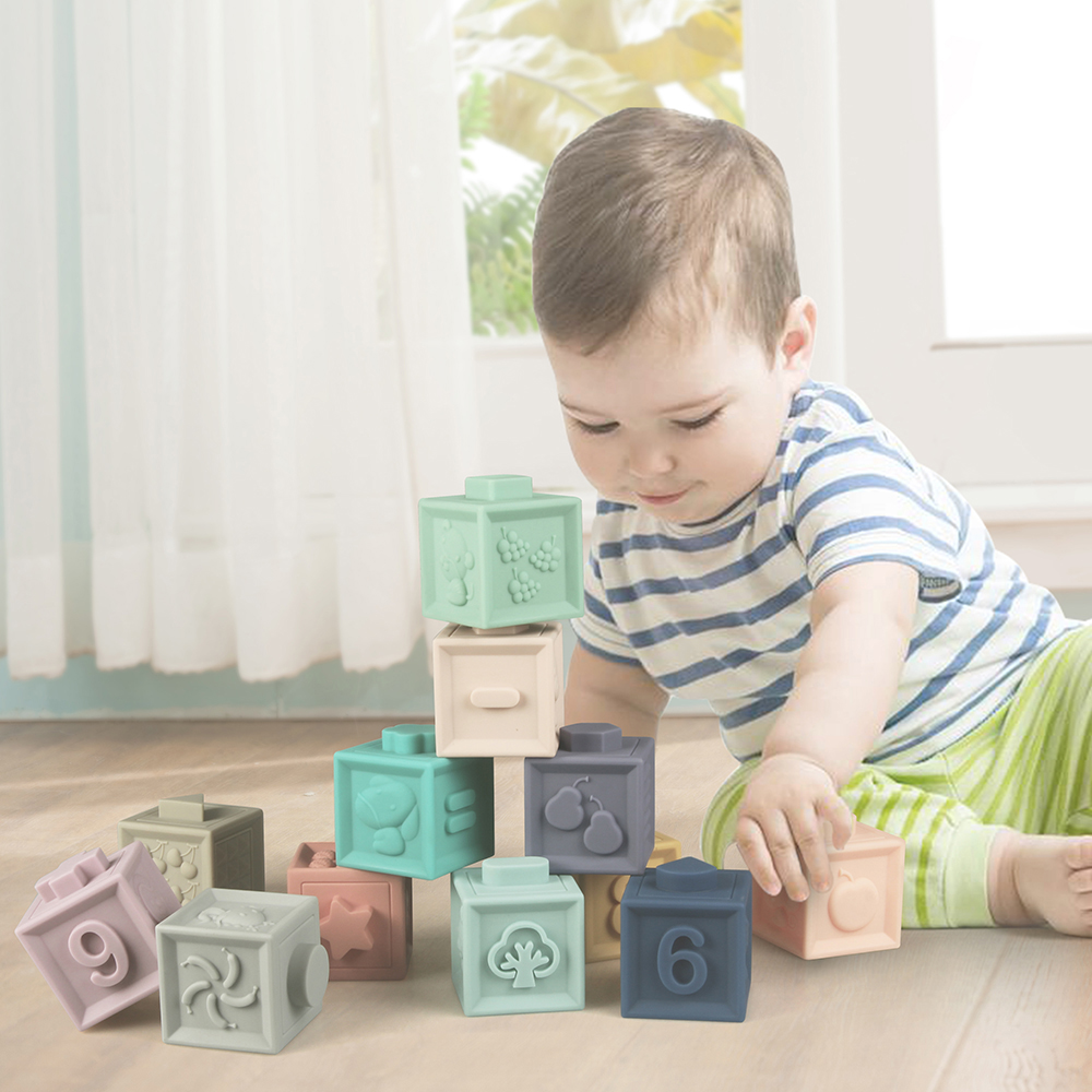 Mes Premiers Cubes Educatifs De Babytolove Babytolove Aubert