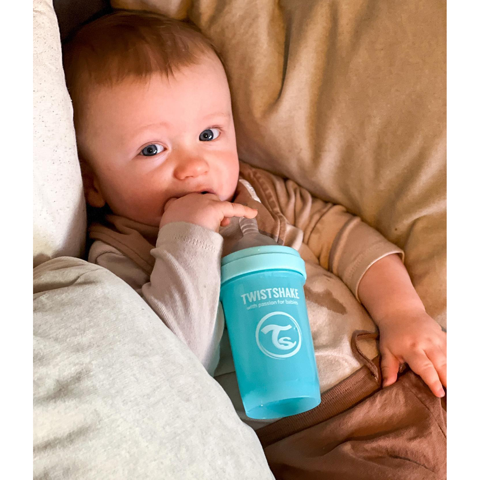 Biberon Twistshake Anti-Coliques 260ml - Confort pour Votre Bébé